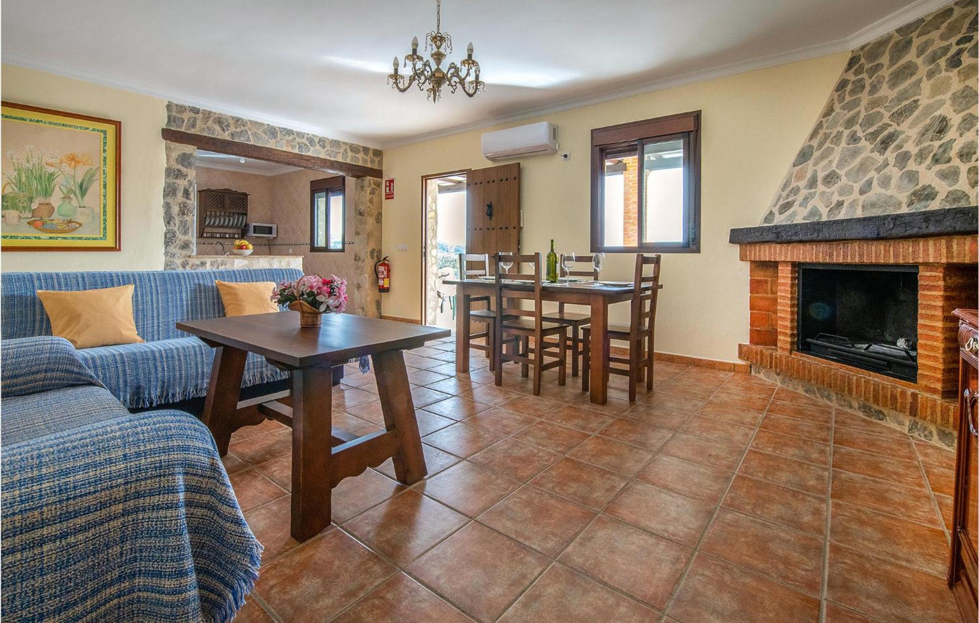 Gorgeous Home In Algodonales With Kitchen Екстериор снимка